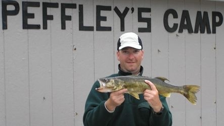 normal_Greg Jones Walleye 001